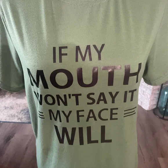 Women’s tshirt - Picture 3 of 5